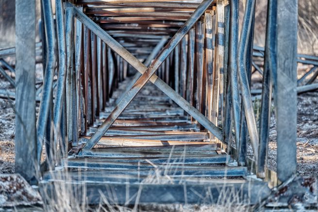 Væltet elmast ved sengeløse