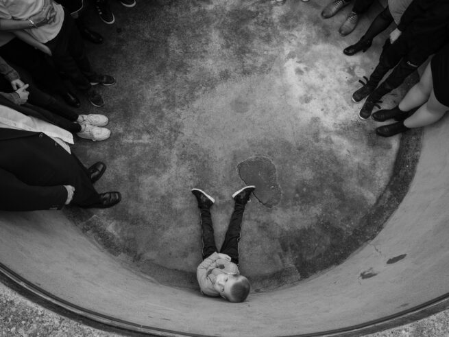 Familiefotografering sur dreng